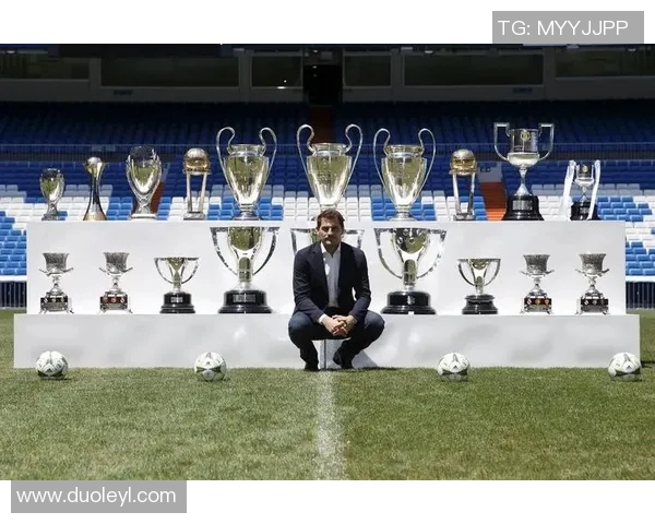 足球明星的光辉岁月与传奇人生揭秘