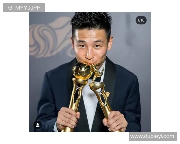 武磊高清头像展示中国足球明星风采与魅力的完美结合