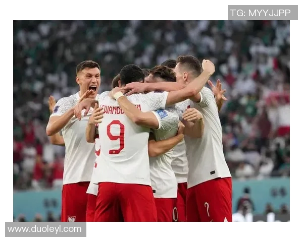 足球巨星岁月无情的对比照展现昔日辉煌与如今沧桑的真实写照